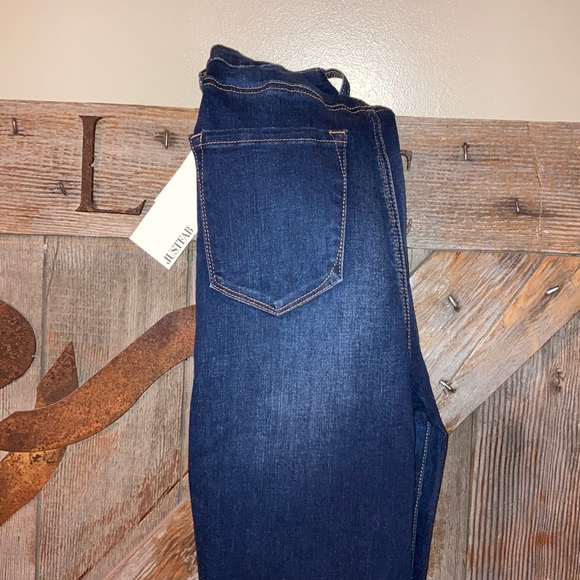 Brand New! JustFab skinny jeans. Sz 27 (A2) - Picture 3 of 3